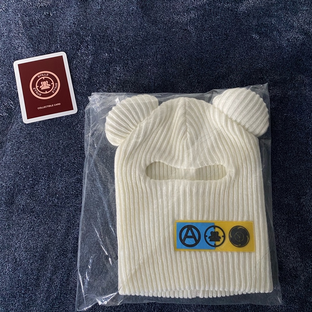 WHITE STILLZ MASK